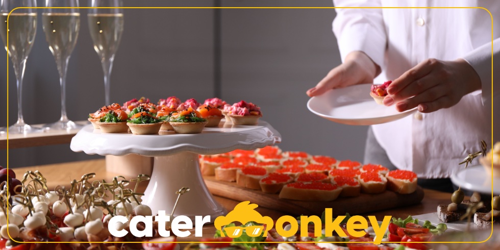 Organiser un brunch traiteur : combien prévoir par invité, et comment le chiffrer dans votre devis ?
