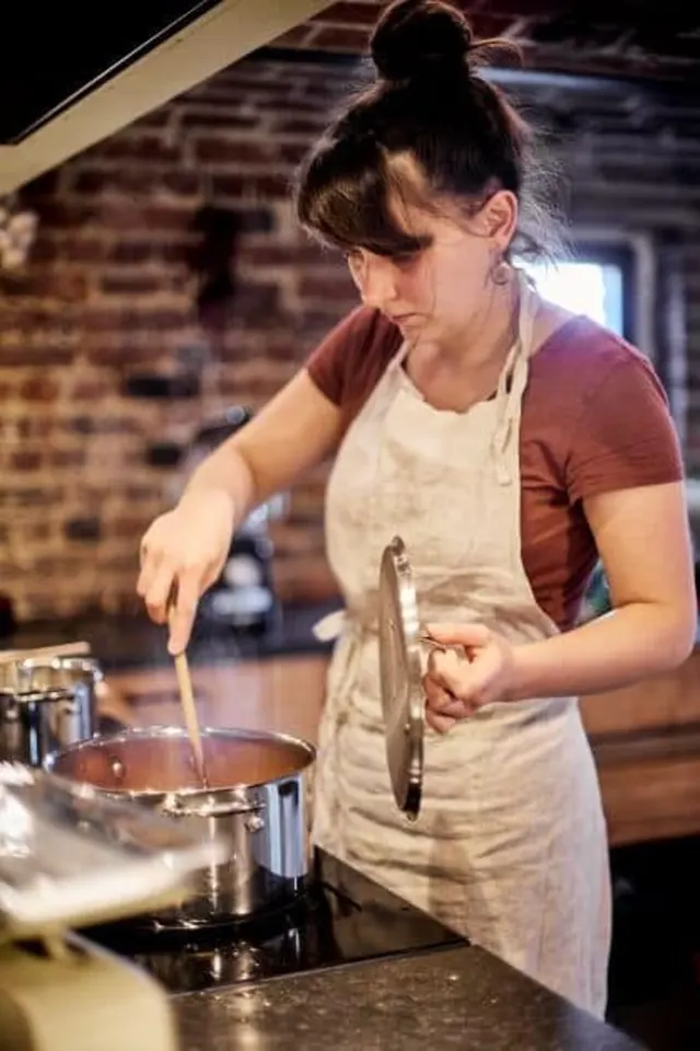At Eveline Cooks