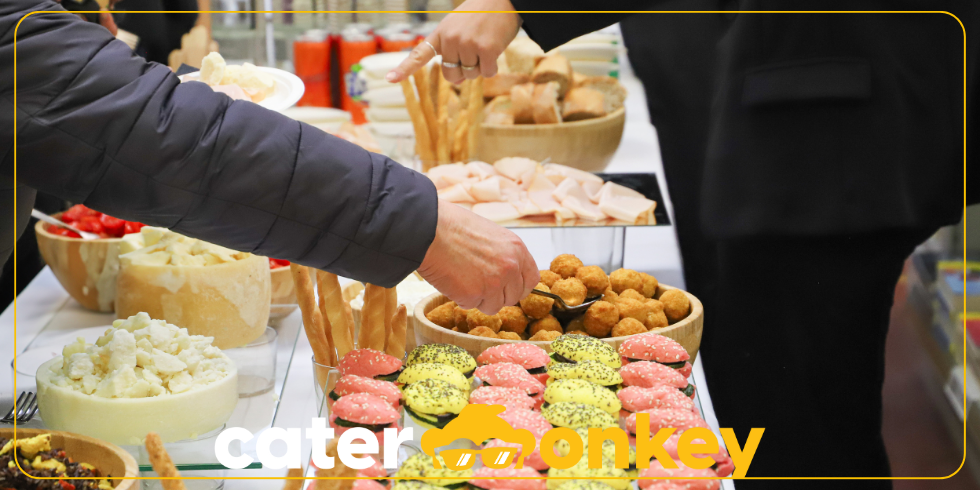 Wat is de beste manier om cateringaanbiedingen te personaliseren voor grote evenementen