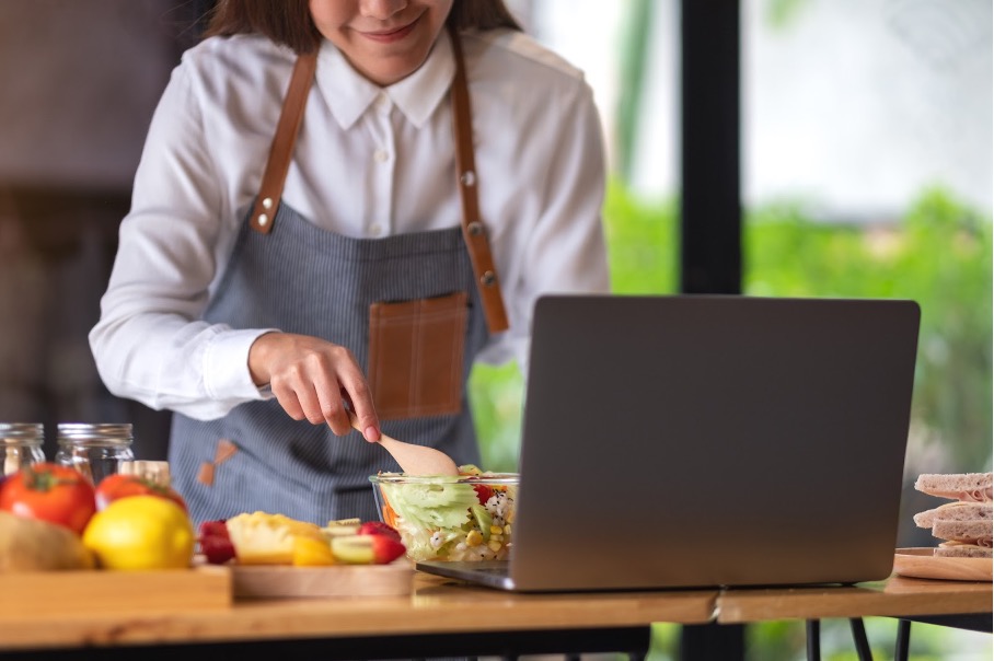 Revolutionary Impact of AI on Catering Software Implementation